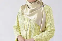 PANDANG SERIUS KESIHATAN: Cik Rahayu menggesa masyarakat Melayu pandang serius kesihatan mereka sambil terus amalkan pemakanan sihat. - Foto ihsan RAHAYU MAHZAM