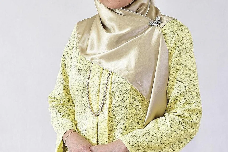 PANDANG SERIUS KESIHATAN: Cik Rahayu menggesa masyarakat Melayu pandang serius kesihatan mereka sambil terus amalkan pemakanan sihat. - Foto ihsan RAHAYU MAHZAM
