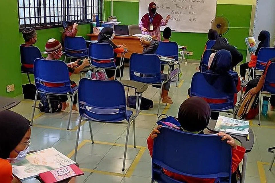 KELAS MADRASAH: Bilik darjah tempat pelajar menghadiri program aLIVE juga akan diberi nafas baru sebagai sebahagian projek ubah elok masjid. - Foto MASJID HASANAH 