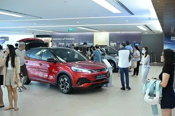 Menurut LTA, sebanyak 5,468 EV didaftarkan pada 2023. BYD menyumbang bahagian terbesar, dengan mendaftarkan 1,416 EV atau 25.1 peratus daripada jumlah pendaftaran EV di Singapura pada 2023.