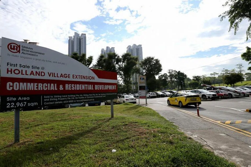 DITUTUP: Tempat letak kereta terbuka di Holland Village ini akan ditutup pada 13 Ogos bagi kerja pembangunan.