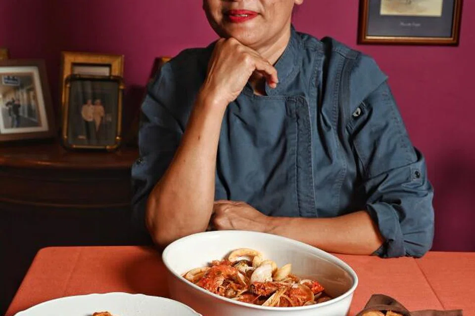 Rozianah Baharudin kuatkan semangat meneruskan perniagaan restoran makanan Italy, Porta Porta.