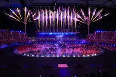 Bunga api dinyalakan pada majlis pembukaan Sukan Komanwel Birmingham 2022 yang diadakan di Stadium Alexander. 