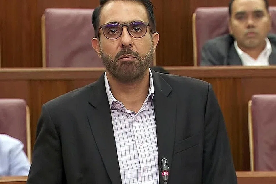 ENCIK PRITAM SINGH