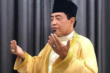 "Ertinya di sini adalah disarankan untuk melakukan wakaf menggunakan harta peninggalan si arwah. Wakaf boleh disalurkan antaranya kepada masjid dan madrasah, sebagai amal jariah oleh si arwah dengan pahala yang tidak putus-putus untuk si arwah.'' - Ustaz Mohd Noor Tijany.