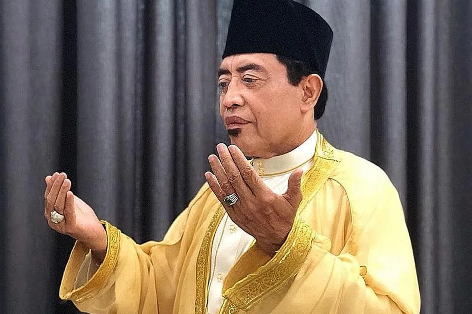 "Ertinya di sini adalah disarankan untuk melakukan wakaf menggunakan harta peninggalan si arwah. Wakaf boleh disalurkan antaranya kepada masjid dan madrasah, sebagai amal jariah oleh si arwah dengan pahala yang tidak putus-putus untuk si arwah.'' - Ustaz Mohd Noor Tijany.