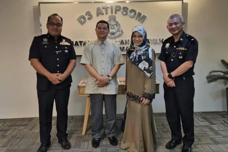 Mantan timbalan menteri di Jabatan Perdana Menteri Malaysaia, Datuk Dr Mashitah Ibrahim, membuat laporan polis menafikan tuduhan pelibatannya dalam jenayah sindiket pemerdagangan manusia di Myanmar.