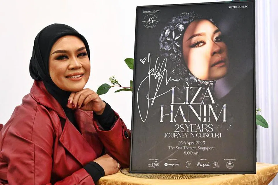 Penyanyi, Liza Hanim, menghargai kesetiaan peminatnya termasuk di Singapura dalam menyokong kerja seninya dari zaman anak dara hinggalah setelah bergelar ibu lima anak.