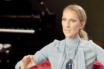MASIH DIRAWAT:  Celine Dion ketika keadaannya masih belum begitu teruk sebelum disahkan menghidap penyakit Sindrom Individu Kejang.