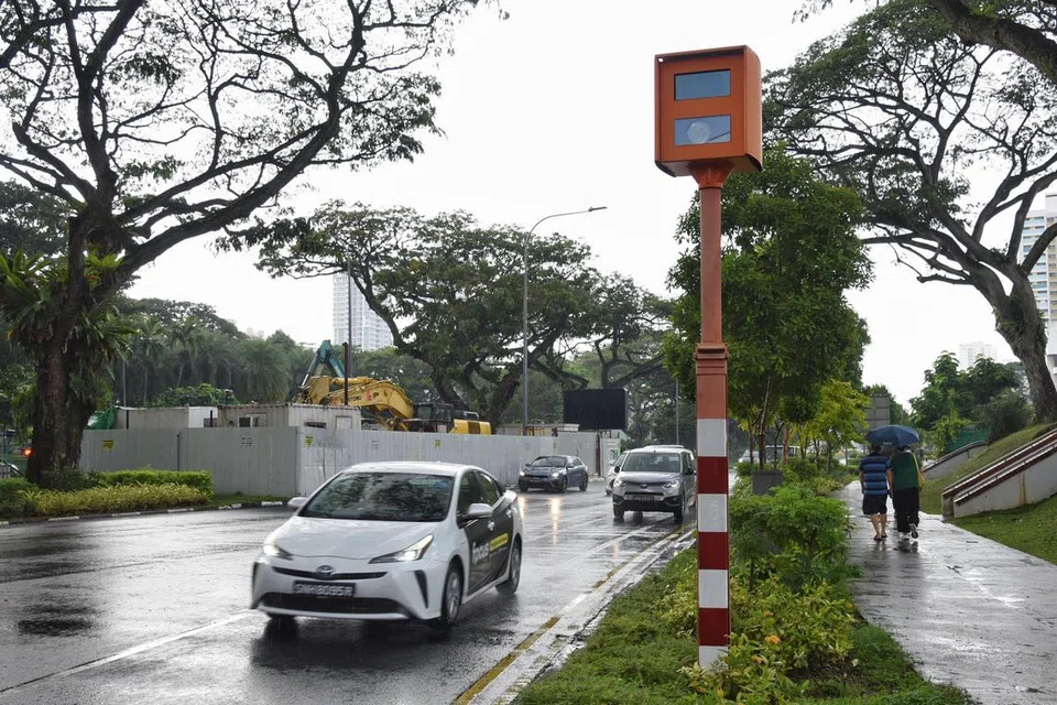 Fungsi penguatkuasaan kelajuan bagi Kamera Lampu Merah akan diaktifkan di seluruh Singapura secara berperingkat.