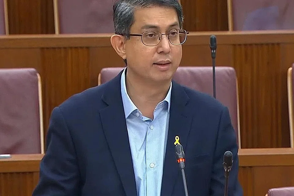 Menteri Negara (Pembangunan Negara merangkap Ehwal Dalam Negeri), Profesor Madya Dr Muhammad Faishal Ibrahim.