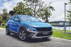 HYUNDAI KONA HYBRID: Gandingan enjin petrol dan motor elektrik boleh membantu mengurangkan penggunaan petrol. - Foto BH oleh ADLI YASHIR KUCHIT