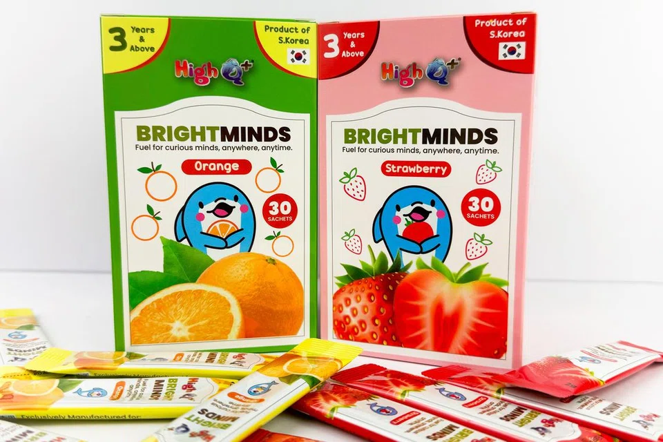 Setiap kotak ‘High Q+ BrightMinds’ mengandungi 30 sachet suplemen itu, yang mempunyai perisa strawberi dan oren.