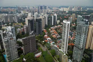 KEMEROSOTAN KETARA: Tahun ke tahun, kadar jualan semula bagi kondominium privet dan rumah persendirian jatuh 62.2 peratus berbanding April 2019.