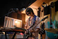 CABAR KELAZIMAN MUZIK: Abdul Hakiim Muhamad Hamim, juga dikenali sebagai deførmed mempunyai latar belakang teguh dalam seni muzik tradisional, tetapi kini mencipta lagu muzik digital dan eksperimental bagi mencabar kelaziman muzik yang biasa orang ramai dengari. - Foto BM oleh MARK CHEONG