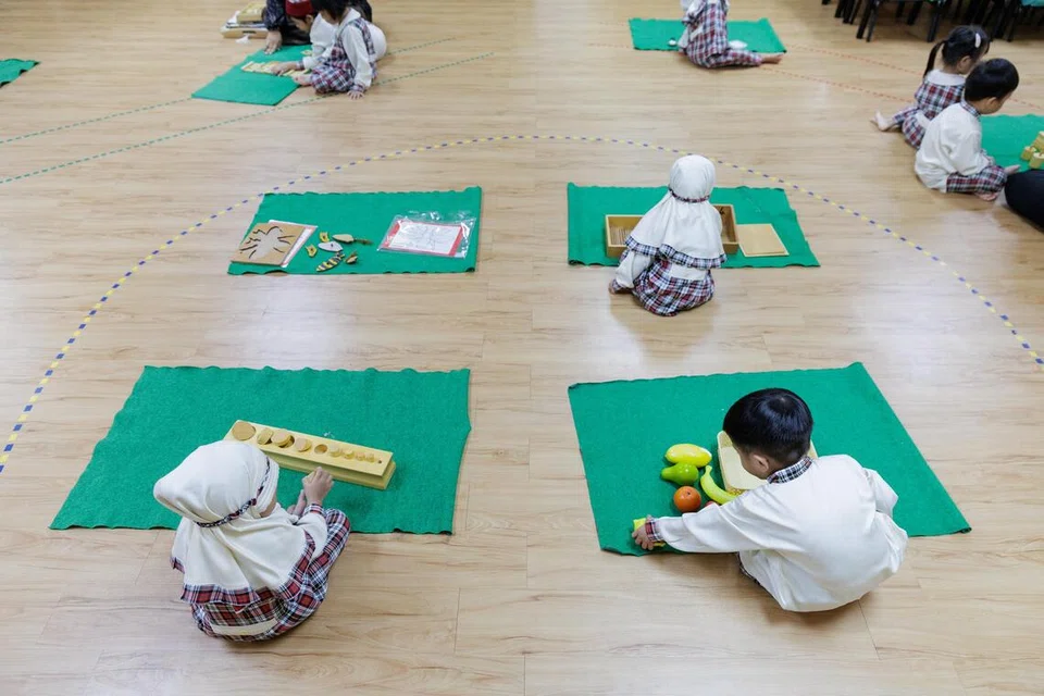 Hanis Montessori berpengalaman 28 tahun sebagai pengendali prasekolah Islam di Singapura.