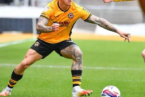 Pemain tengah, Kai Whitmore, beraksi untuk pasukan Liga Dua England, Newport County, sebelum beliau berpindah ke pasukan Liga Perdana Singapura (SPL), Young Lions.