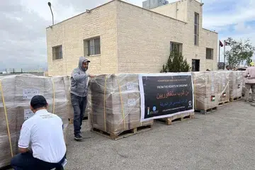 Humanity Matters, sebuah kumpulan silang agama, telah mengumpulkan 36 tan makanan ruji – bernilai AS$100,000 ($135,000) – di ibu negara Jordan, Amman.