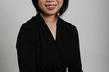 Menteri Negara Kanan (Perhubungan dan Penerangan), Cik Sim Ann