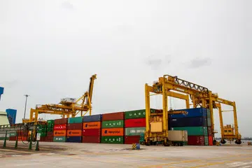 EKSPORT TERUS SUSUT: Eksport utama Singapura merosot 13.2 peratus pada September daripada setahun lalu. Ini berbanding penguncupan 22.5 peratus pada Ogos. 