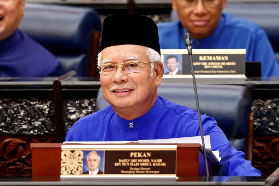 YAKIN MENANG: Perdana Menteri Malaysia, Datuk Seri Najib Razak, tidak merasakan Umno akan ditolak dalam pilihan raya umum yang bakal diadakan tidak lama lagi. - Foto fail