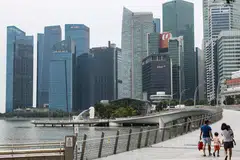 JADI PILIHAN: Singapura ialah pusat kewangan luar pesisir paling digemari dalam kalangan individu bernilai tinggi dari Indonesia dan Malaysia, menurut Tinjauan Pengurus Kekayaan Global BCG pada 2021.