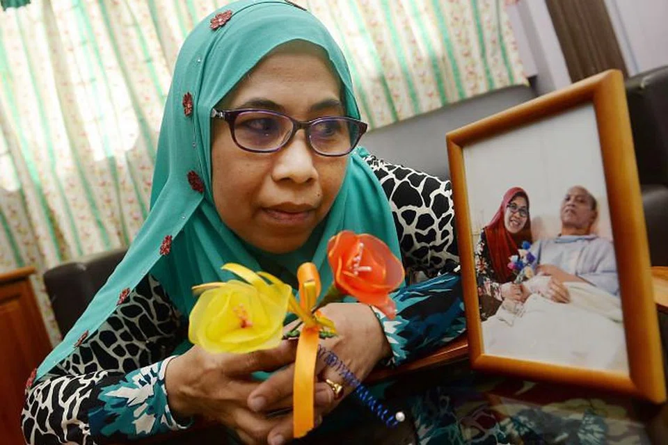 Cik Salmah Abdullah.- Foto TAUFIK A.KADER