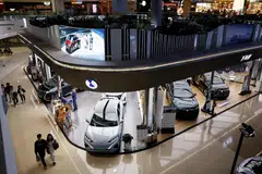 Sebanyak 1.35 juta EV dijual di seluruh dunia pada Julai.
Daripada jumlah itu, sebanyak 880,000 unit EV dijual di China. 
