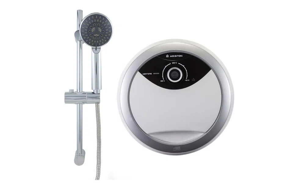 JIMAT UTILITI 16.4 PERATUS;: Alat pemanas air Pemanas Air Thermo Aures dari Ariston ini dilengkapi dengan teknologi Suhu Tetap atau 'Constant Temperature' merupakan pemanas air pertama di Singapura mendapat pentauliahan secara rasmi oleh PSB Singapura. - Foto ARISTON