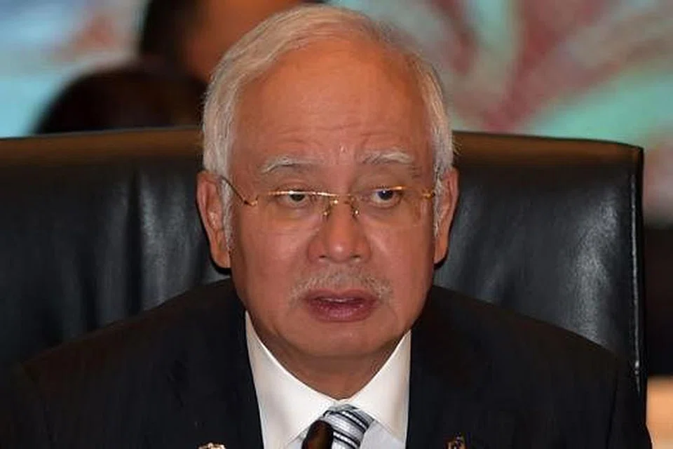 DATUK SERI NAJIB: Kawalan bersama polis dan askar boleh beri keyakinan kepada orang ramai bahawa kerajaan ambil berat sebarang kemungkinan berhubung keselamatan negara.