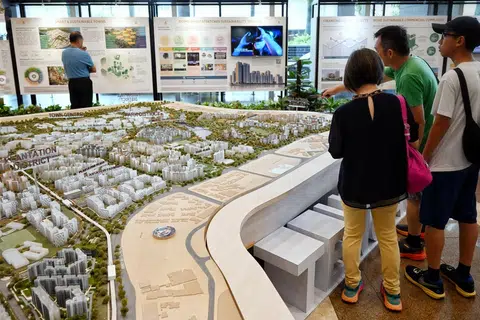 Lembaga Perumahan dan Pembangunan (HDB) akan menawarkan sekitar 6,800 flat di Jurong East, Kallang/Whampoa, Queenstown, Tampines, Woodlands dan Yishun.