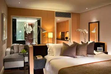 CUTI INAP DI APARTMEN DISERVIS: Warga Singapura boleh memanfaatkan baucar SingapoRediscovers mereka dengan melakukan cuti inap di Ascott Raffles Place Singapore, yang lengkap dengan dapur kecil. - Foto THE ASCOTT LIMITED