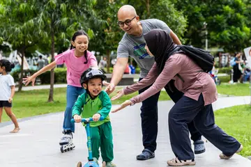 Perubahan dasar keluarga boleh dianggap sebagai ‘reset’ menyeluruh, daripada tumpuan pada kelahiran kepada sokongan berterusan bagi ibu bapa membesarkan anak.