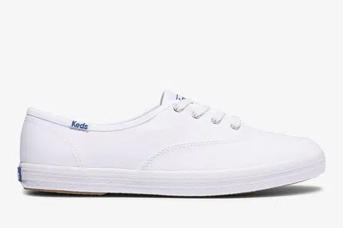 Dibuat daripada kapas organik yang mesra alam, kasut ‘sneaker’, Keds Champion, merupakan kasut yang ringan dan mesra alam.