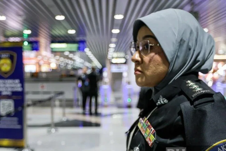KLIA, AKPS
