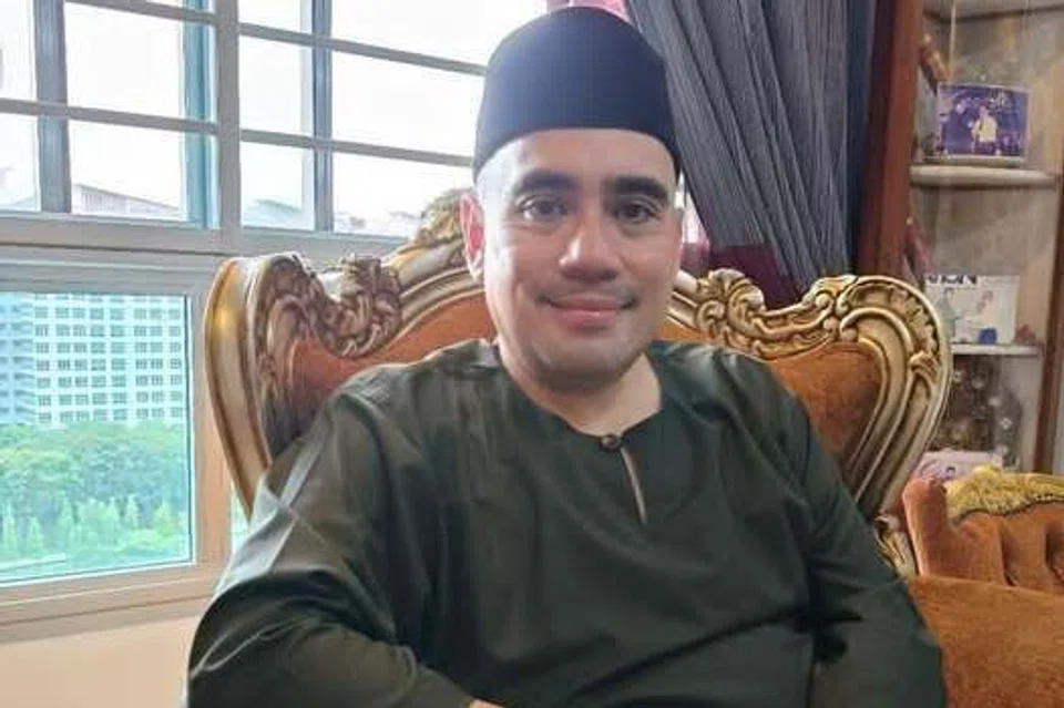 Allahyarham Mohamad Zaffis Ibrahim, 49 tahun, disahkan meninggal dunia pada Ahad (16 Nov) setelah rebah ketika sedang berehat selepas menyertai perlumbaan bot naga Singapore Regatta Waterfest 2025 di Kallang.