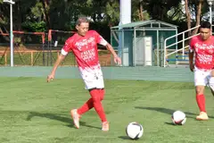 TERBUKA KEPADA SESIAPA SAJA: Bola sepak berjalan boleh mendatangkan manfaat kepada semua orang, tidak kira usia ataupun jantina.