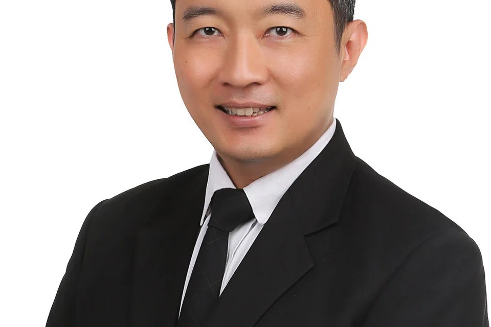 ENCIK SANI HAMID: Perancang Kewangan Bertauliah dan Pengarah, Pengurusan Kekayaan (Ekonomi & Strategi Pasaran) Financial Alliance Pte Ltd, menjawab soalan umum tentang pelaburan dalam barangan mewah seperti jam tangan dan beg.