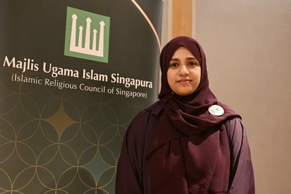 Ustazah Almas Nihar, seorang guru agama dan pembimbing belia Masjid Bencoolen.