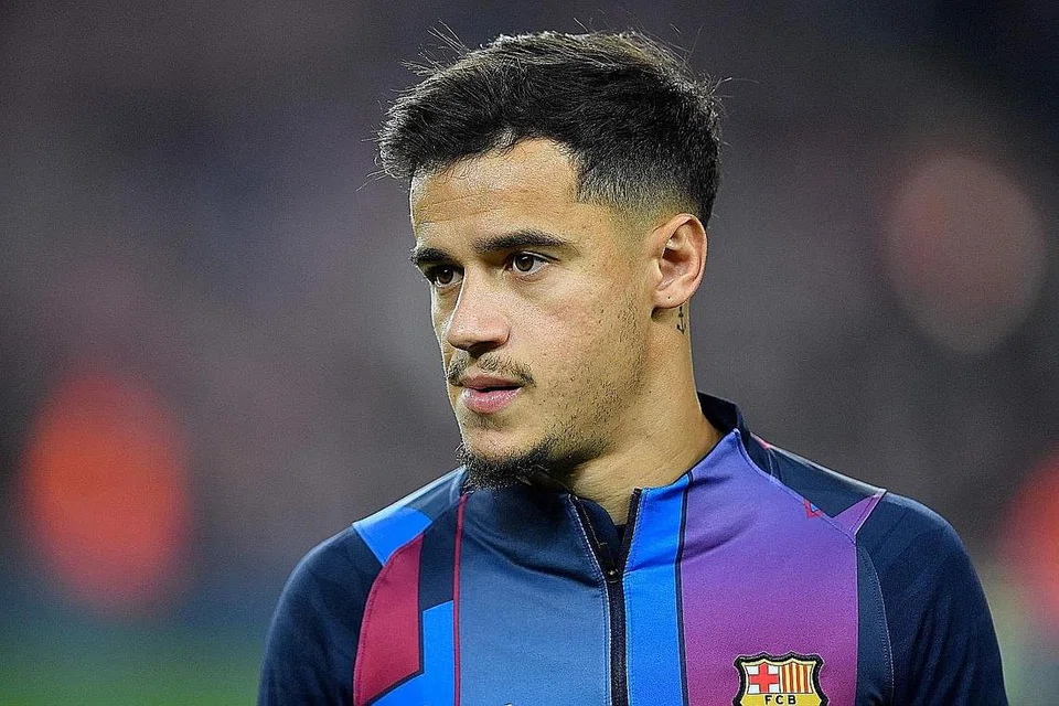JADI SASARAN: Ruben Neves jadi sasaran Manchester United sementara Coutinho (atas) menarik minat Aston Villa. - Foto REUTERS/AFP