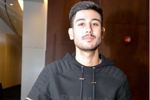 DITERIMA PEMINAT: Harris berkata sokongan daripada pencinta seni hiburan seberang Tambak cukup kuat sebaik-baik saja beliau muncul dengan single pertama, Katakan, dan menjayakan watak Dr Zaim menerusi drama rantaian, Isteri Tuan Ihsan. - Foto M.O. SALLEH