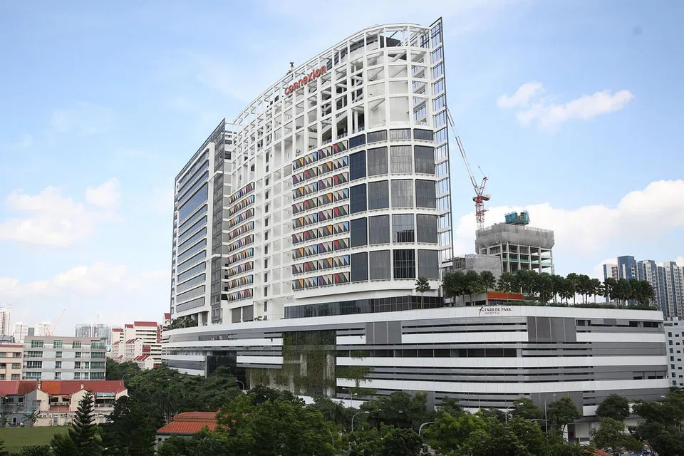 TERBAIK: Anugerah pilihan pengguna diputuskan selepas kaji selidik dijalankan ke atas 6,500 pelanggan di 12 negara di rantau Asia Pasifik. - Foto fail