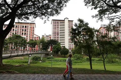 Sebahagian daripada rebat bagi penghuni flat HDB adalah untuk “mengimbangi kesan bil utiliti yang lebih tinggi ekoran kenaikan cukai karbon dan harga air”, menurut Kementerian Kewangan.