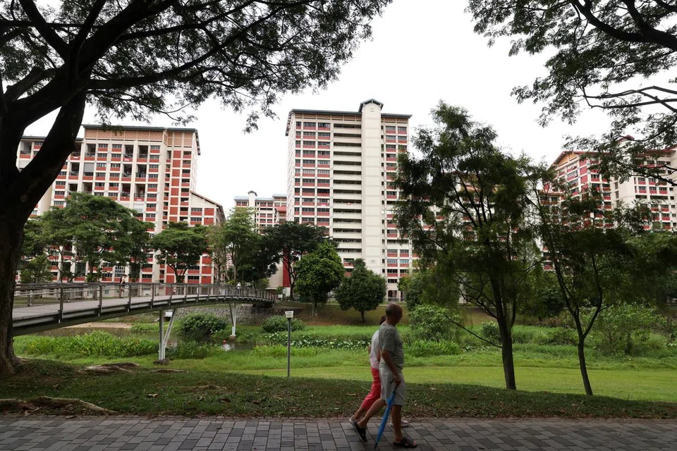 Sebahagian daripada rebat bagi penghuni flat HDB adalah untuk “mengimbangi kesan bil utiliti yang lebih tinggi ekoran kenaikan cukai karbon dan harga air”, menurut Kementerian Kewangan.