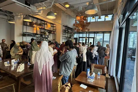 Pengalaman ‘speed dating’ di luar talian yang dianjurkan oleh The Modest Match pada 18 April. Ada peserta yang minta gambar mereka tidak disiarkan.