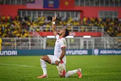 Penyerang kelahiran Brazil, Rafaelson, yang juga dikenali sebagai Nguyen Xuan Son, menjaringkan gol untuk Vietnam pada minit kelima waktu kecederaan separuh masa pertama.