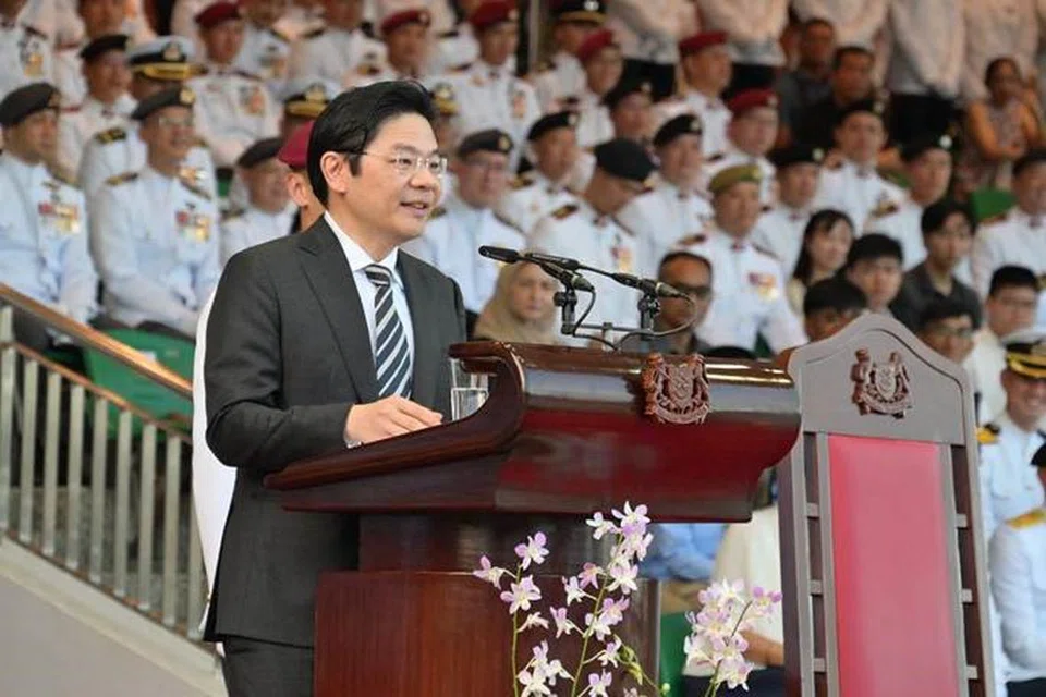 KEKAL KUKUH: Encik Lawrence Wong berkata Angkatan Bersenjata Singapura (SAF) perlu memberi kesan kepada suara Singapura di peringkat antarabangsa, mengupayakan negara ini teguh berdiri dalam pertahanannya demi kepentingannya, dan memastikan negara yang selamat dan kukuh.