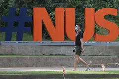 MASIH BOLEH DIBANGGAKAN: Meskipun bukan lagi yang terbaik di Asia, NUS dan NTU masih mempunyai reputasi yang baik di kalangan para akademik. - Foto fail