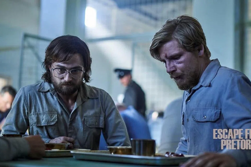 FILEM BARU: 'Escape From Pretoria' adalah antara filem baru yang disajikan pada hari pertama pembukaan semula pawagam serata Singapura. - Foto SHAW THEATRES