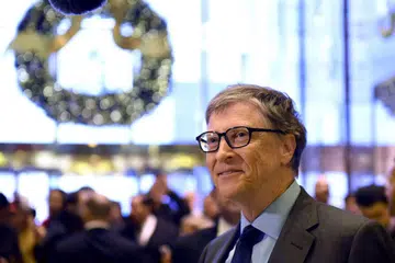 Bill Gates kekal sebagai orang paling kaya di dunia pada 2016.